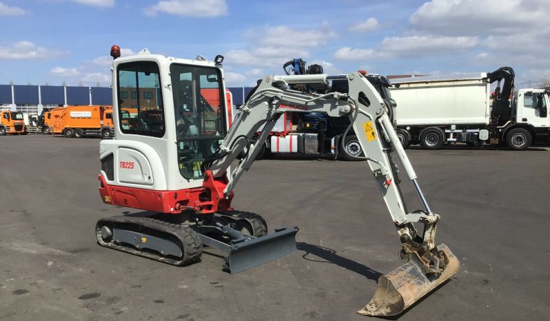 2020 Takeuchi TB 225 full